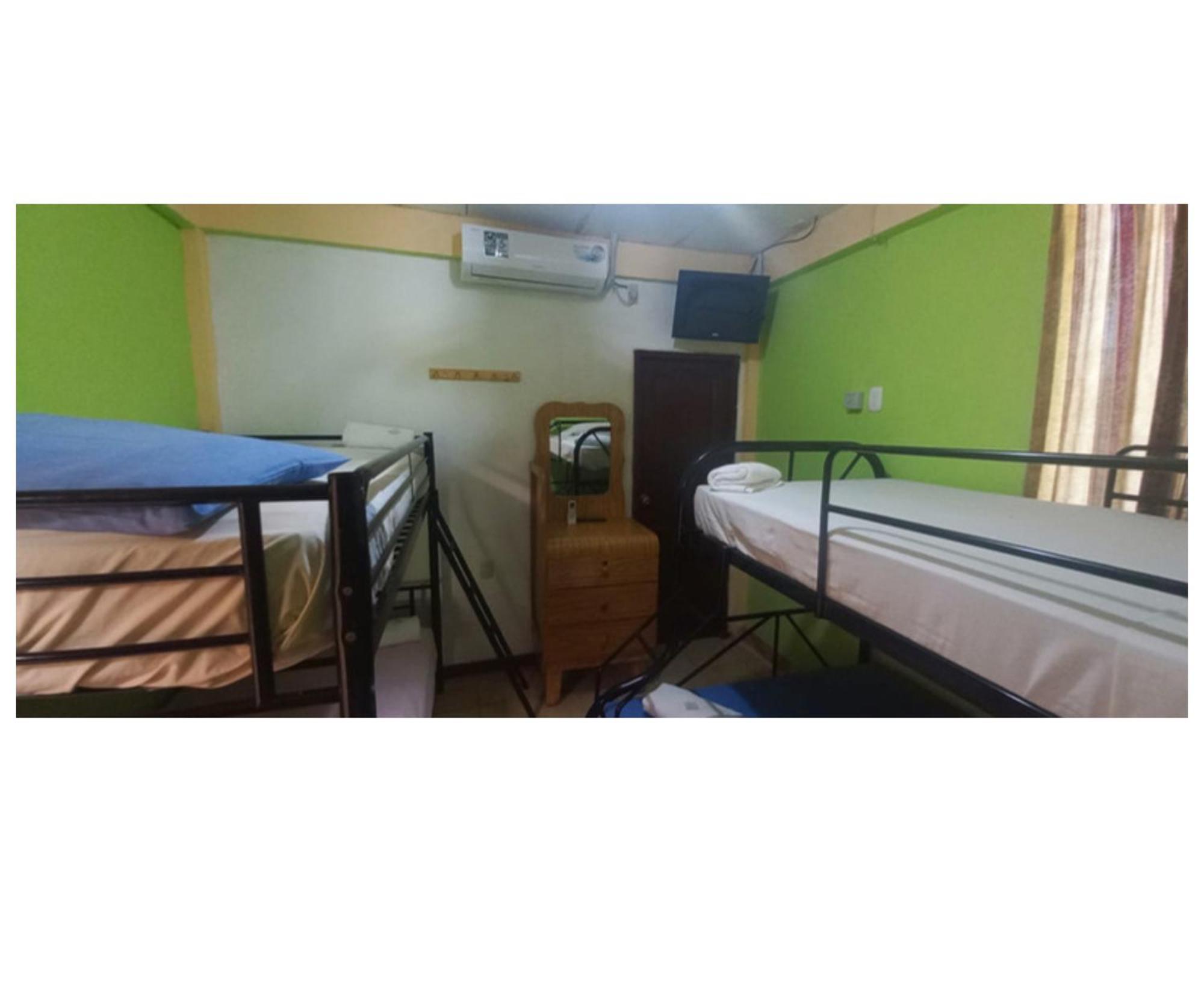 Hostal San Antonio León Екстериор снимка