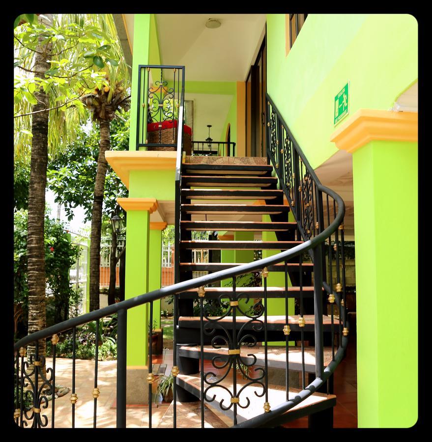 Hostal San Antonio León Екстериор снимка