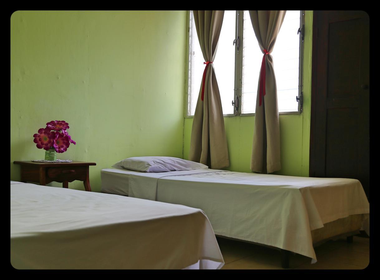 Hostal San Antonio León Екстериор снимка