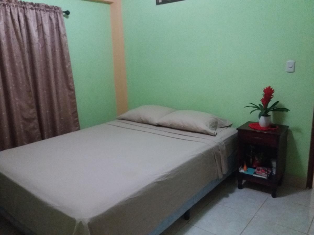 Hostal San Antonio León Екстериор снимка