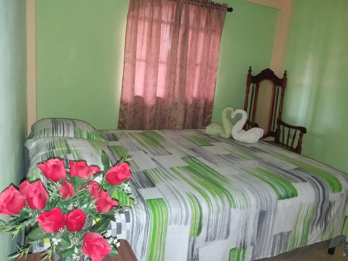 Hostal San Antonio León Екстериор снимка